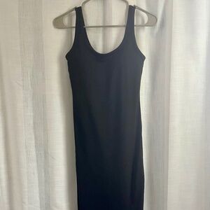 Vuori Halo Essential Dress